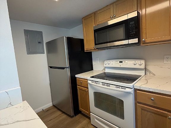 5th image of 609 Avenida Del Platino