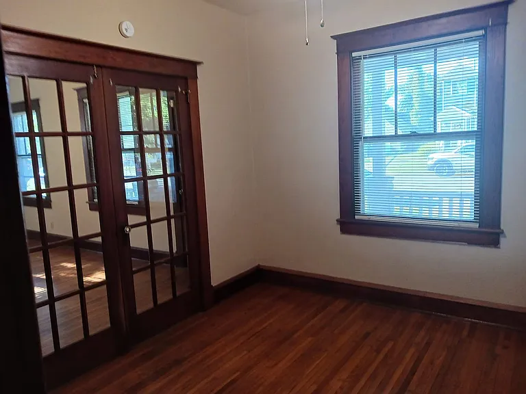 305 Old Point Ave — Photo 9