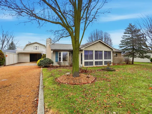 2707 Hursh Rd, Fort Wayne, IN 46845