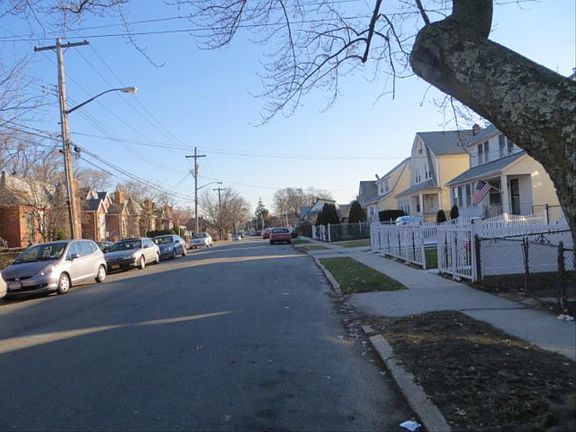 5th image of 11918 180th St