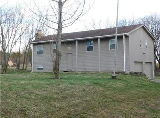 5610 SE Meadow Ln, Lathrop, MO 64465