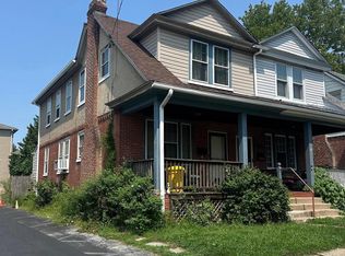 16 N Wyoming Ave, Ardmore, PA 19003