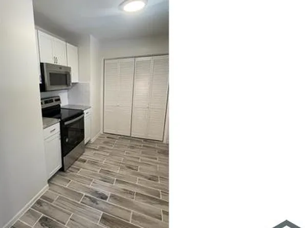 5724 Indian Brook Dr, Matthews, NC 28104