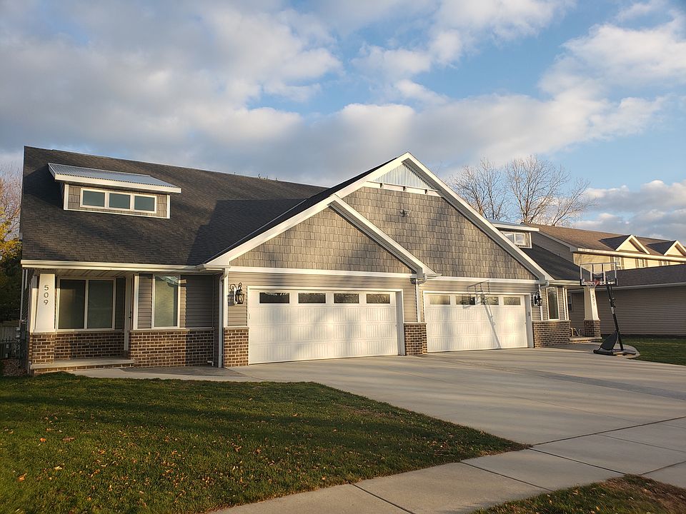 1st image of 509 S 9th St