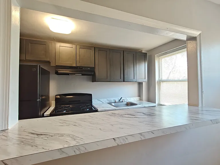 6770 Blakemore St #B2 — Photo 3