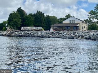 5048 Huntingfield Rd, Rock Hall, MD 21661