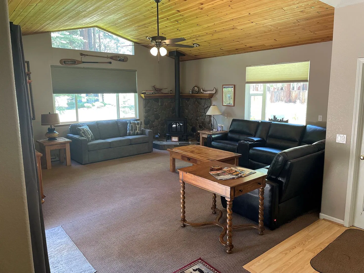 Large pet friendly 4Bd home home available for a Seasonal lease starting 1/4/27!! Call to inquire... — Photo 3