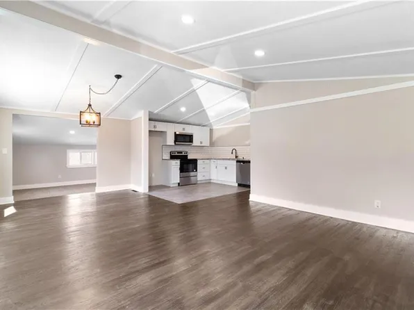 3101 S Forest Ave, Independence, MO 64052