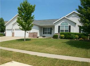 2355 Acacia Ct, Marion, IA 52302