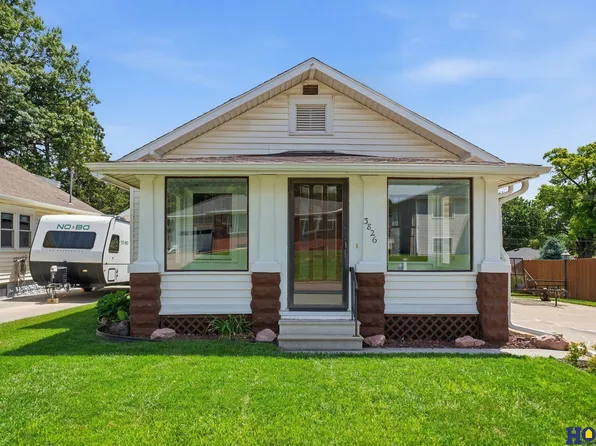 3826 Saint Marys Ave, Lincoln, NE 68502