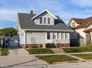 1628 Saemann Ave, Sheboygan, WI 53081