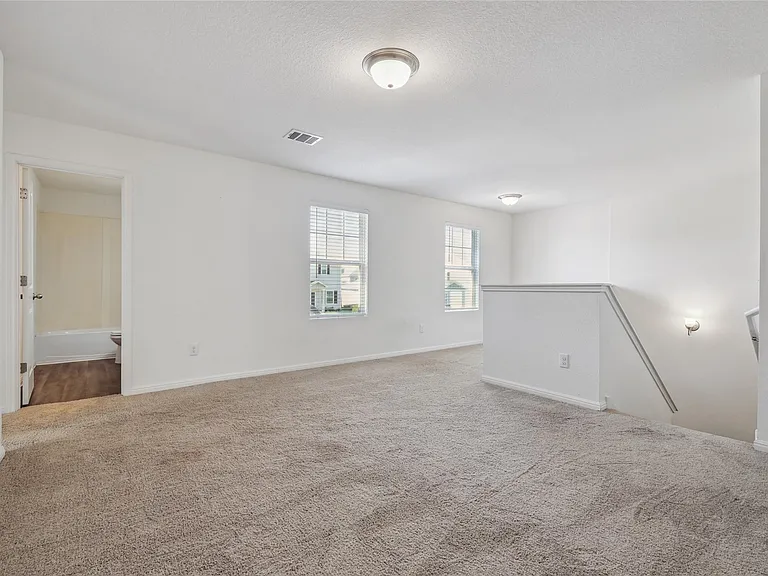 14105 Jeannette Rankin Rd — Photo 24