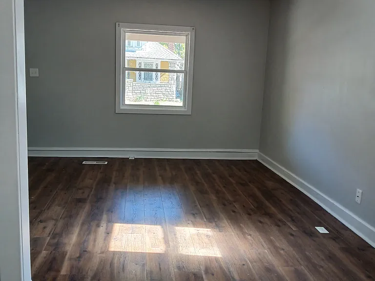 800 Bales Ct — Photo 9