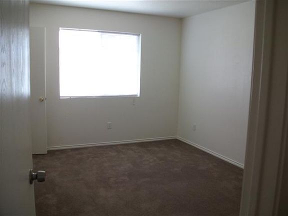 5th image of 1903 Monte Carlo Ln APT A
