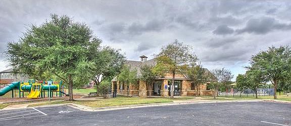 4th image of 1509 Homewood Cir