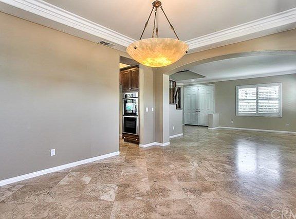 3rd image of 37229 Edgemont Dr