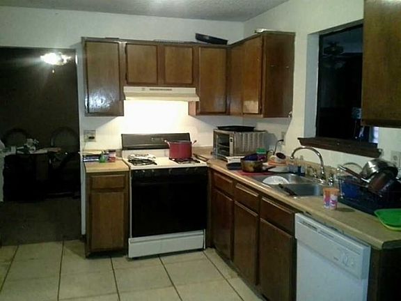 5th image of 1089 Forest East Dr