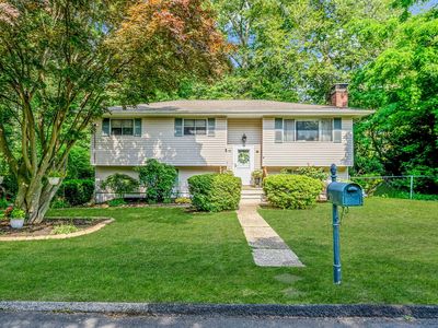 41 Great River Drive, Sound Beach, NY, 11789