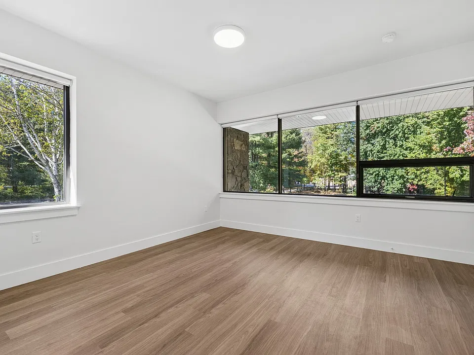 Taunton Residences at Deep Brook