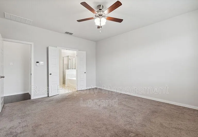1833 Meadow Trail Ln — Photo 17