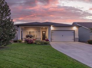 6847 N Cathedral Ln, Meridian, ID 83646