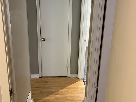 3rd image of 1212 Olen Ln