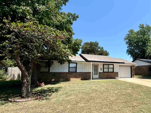 111 E Lewis St, Perkins, OK 74059