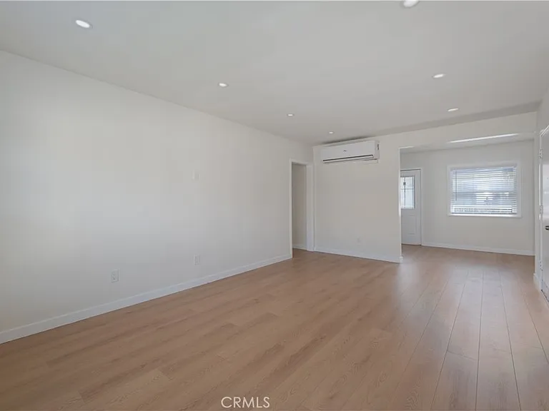 12237 Vanowen St #E — Photo 3