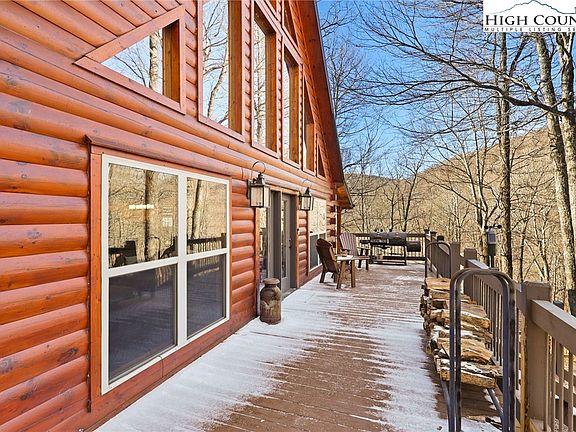 5th image of 201 Mountain Vista Drive