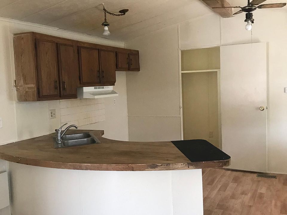 2nd image of 1481 Palm St Unit 307