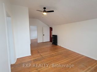 112 High St #4, Georgina, ON L0E 1R0