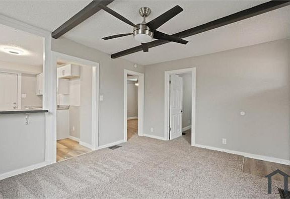2nd image of 6908 Spruce Ave