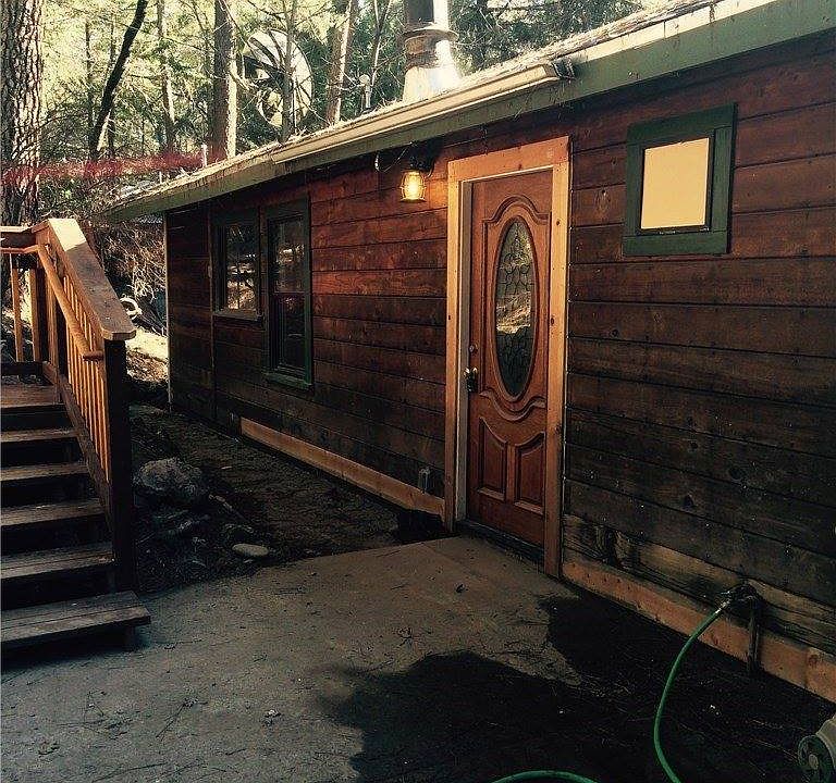 1st image of 15825 Rainbow Dr