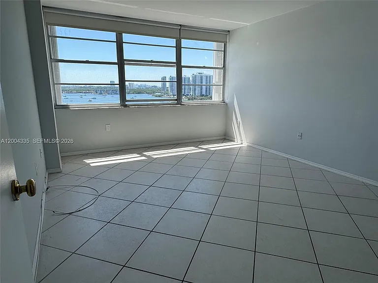18041 Biscayne Blvd #1603 — Photo 16