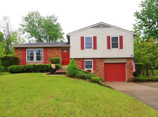 665 Holiday Dr, Cincinnati, OH 45245