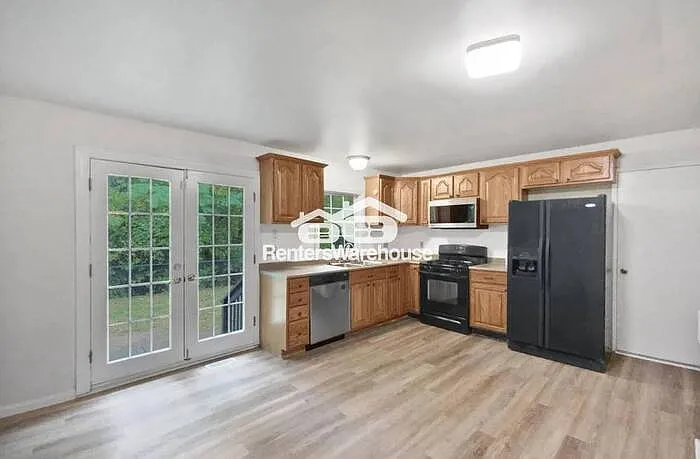 1517 Shadow Wood Dr — Photo 4
