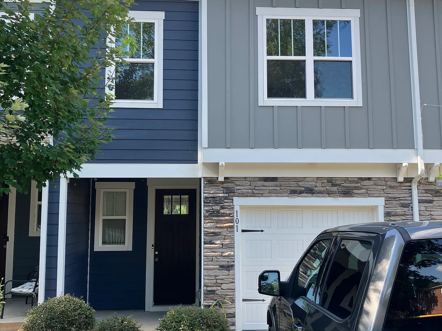 3 bed, 1708 sqft, $1,995 — Photo 1