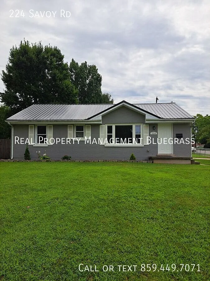 Spacious 4BR/2BA Home in Lexington $1,850/mo — Photo 2