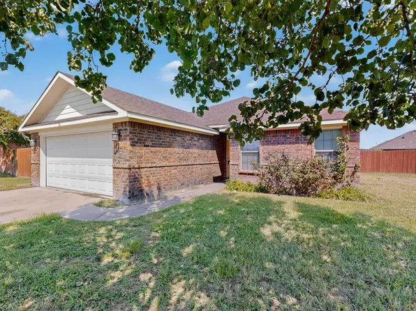 710 Sharon Ln, Whitewright, TX 75491