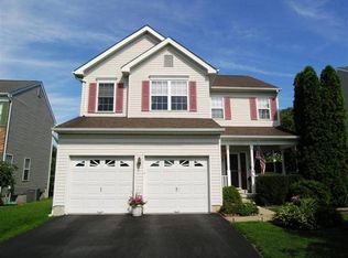 442 Hamilton Dr, Stewartsville, NJ