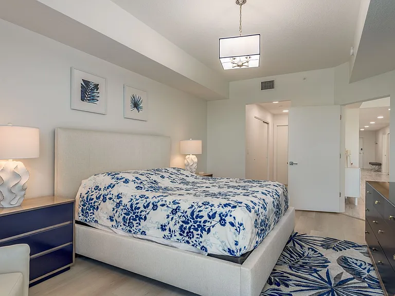 415 Island Way #402 — Photo 26