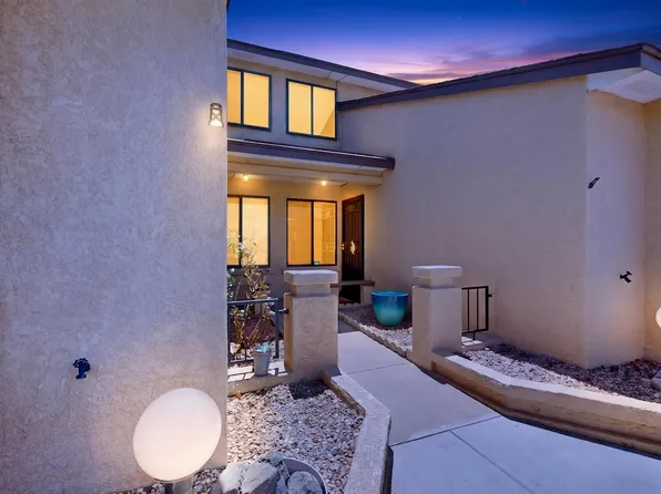 3914 Peggy Rd SE, Rio Rancho, NM 87124