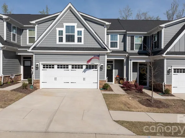 910 Prince Garrett Way, Denver, NC 28037