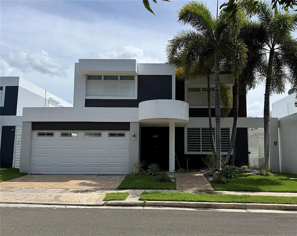 4 bed, 4.0 bath, 1776 sqft, $2,850 — Photo 1