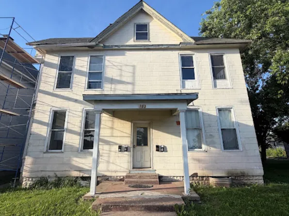 1819 W 3rd St, Davenport, IA 52802