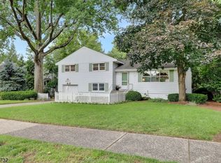 243 Burnside Pl, Ridgewood, NJ 07450