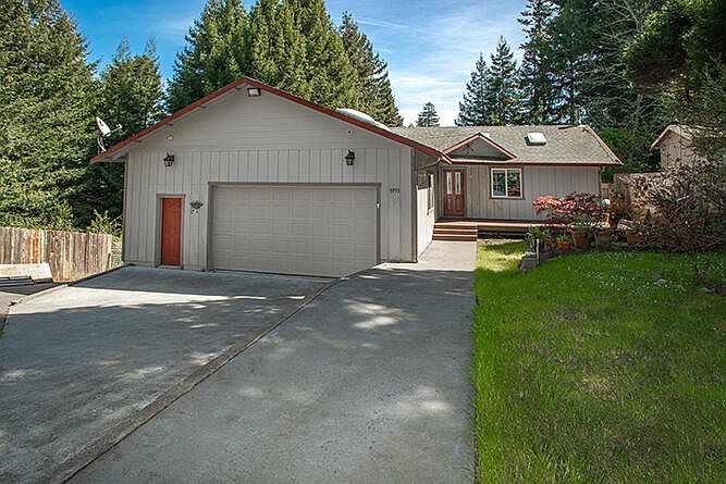 1st image of 5993 Beechwood Dr