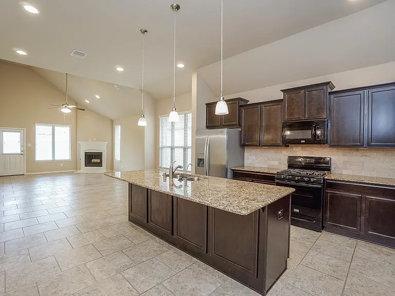 18327 High Summit Ln — Photo 12