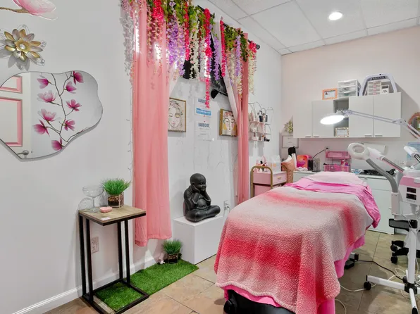 809-811 Broadway image 23 of 29