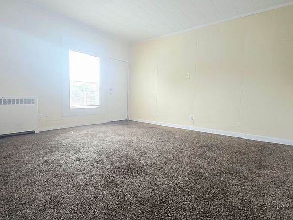 4th image of 301-303 N Longwood St #303-B